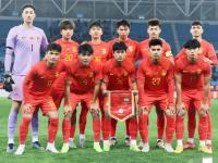 FB体育下载-包含国足再度脱颖而出，向着胜利前进的词条