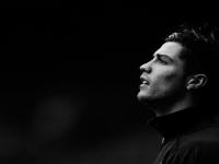 FB体育官方网站-战术的边疆，从毕尔巴鄂的压迫到皮克的远航，足球世界的唯一性瞬间