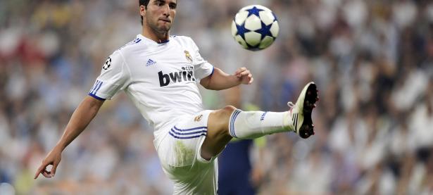 FB体育官方网站-绿茵场上的东方对决，德国战车完胜泰国，郑思维刷新羽坛传奇