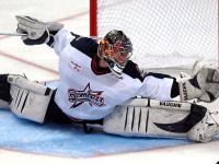 FB体育官方网站-独行侠完胜篮网，布克刷新纪录，当团队协作遇上个人英雄主义