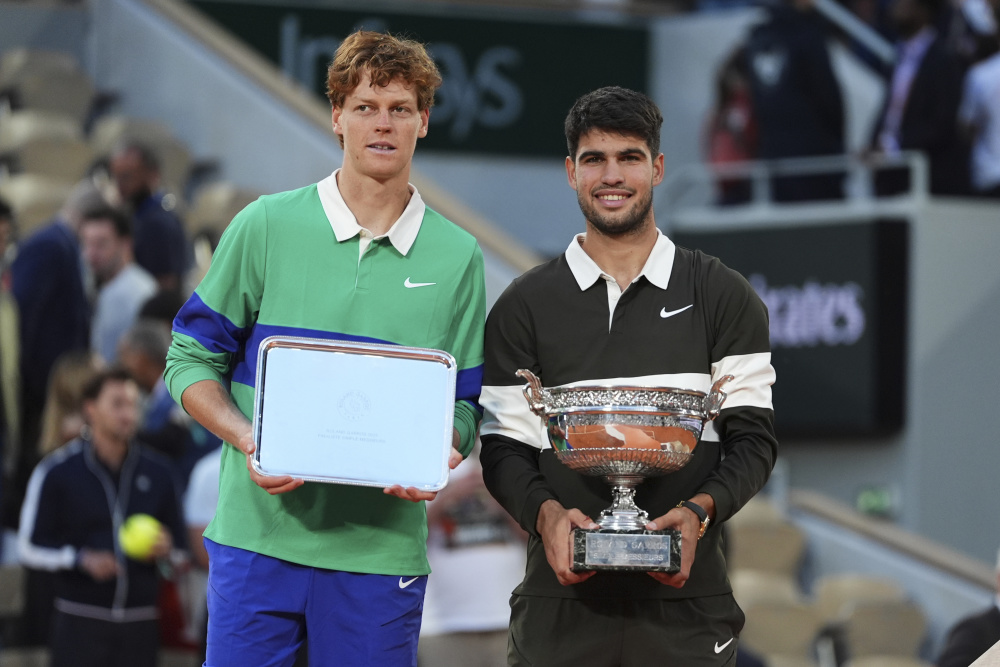 澳大利亚网球队碾压美国网球队，阿尔卡拉斯送出助攻的简单介绍